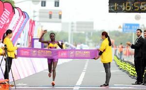 上海浦東國際女子半程馬拉松賽