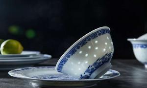 青花玲瓏[瓷器裝飾技法]