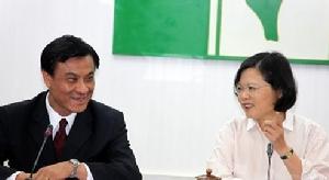 蔡英文提“中華民國是流亡政府”說法遭批