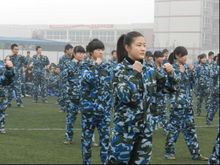 嚴格的軍體訓練