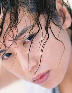 《白色休止符》