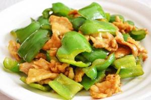 肉片炒青椒 肉片炒青椒