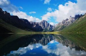 青海省久治年寶玉則國家地質公園