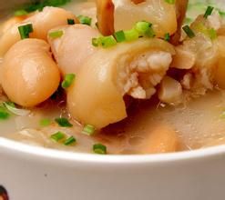 綠豆豬腳蓮藕湯 綠豆豬腳蓮藕湯
