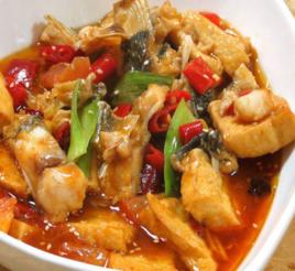 魚燜豆腐 魚燜豆腐