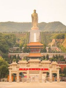 中原大佛 中原大佛