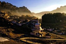 郎木寺的誘惑 郎木寺的誘惑