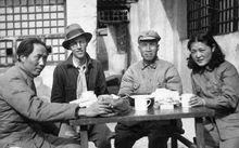 1937年吳莉莉與毛澤東、李德、朱德交談