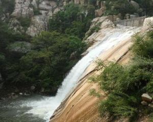 萊蕪九龍大峽谷 萊蕪九龍大峽谷