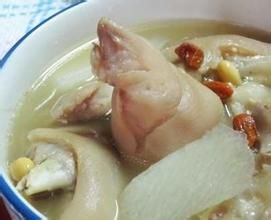 黃豆蓮藕豬蹄湯 黃豆蓮藕豬蹄湯