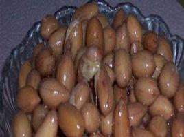 蒜頭煮花生 蒜頭煮花生