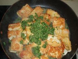 香椿煎豆腐 香椿煎豆腐