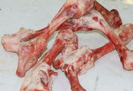 豬大骨頭 豬大骨頭