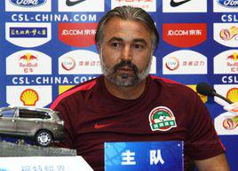 亞森·彼得羅夫