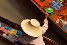 安帕瓦水上市場