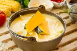 鳳梨苦瓜雞鍋 鳳梨苦瓜雞鍋