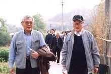 院士郝柏林(左一)和陸汝鈐