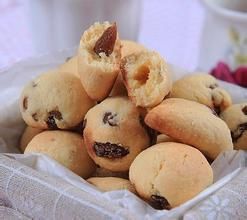 葡萄乾椰蓉球 葡萄乾椰蓉球