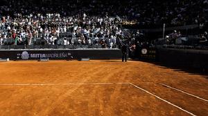 比賽使用的紅土球場