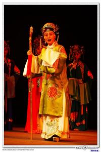 佘太君(魏艷妮 飾)