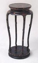 黑漆嵌螺鈿龍戲珠紋香幾 黑漆嵌螺鈿龍戲珠紋香幾