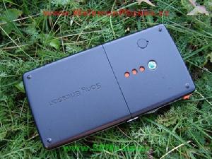 索尼愛立信 w950瞄準iPodnano索愛音樂機皇W950點評