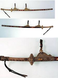 存於東京國立美術館的日本國寶級文物——唐樣大刀，其樣式學的完全是我國唐代的橫刀。