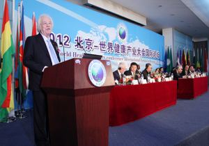 著名健康工程學專家卡爾&middot;海因斯睿博做主題報告