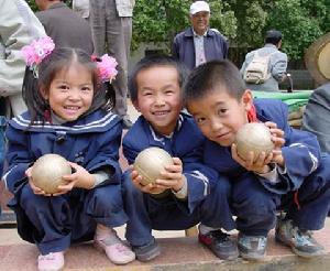 金屬地擲球 金屬地擲球