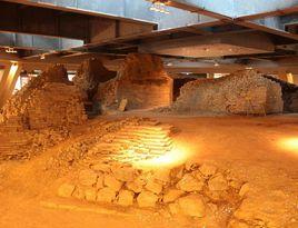 杭州雷峰塔遺址 杭州雷峰塔遺址