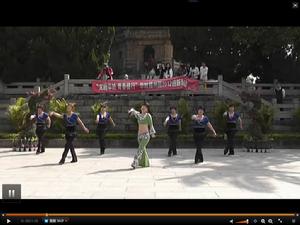 看了你一眼:廣場舞表演