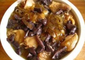 白菜粉條燉仔雞 白菜粉條燉仔雞