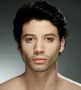 赫曼·科內約 赫曼·科內約