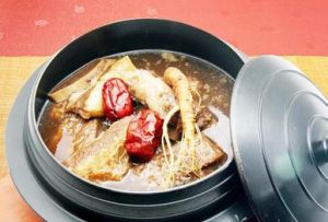 人參燉小雞排骨湯