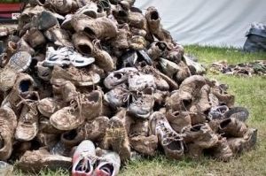 棄之如敝履 棄之如敝履