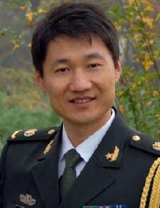 康曦[戰友文工團男高音歌唱家]