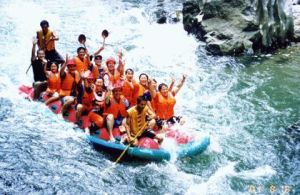 建德騎龍峽谷漂流 建德騎龍峽谷漂流