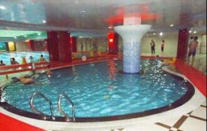 彩虹城游泳館 彩虹城游泳館
