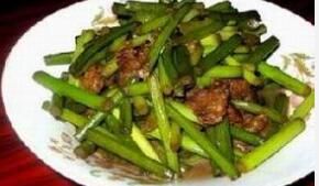 孜然羊肉炒蒜苔 孜然羊肉炒蒜苔