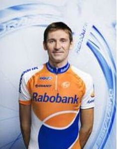 丹尼斯·門喬夫 丹尼斯·門喬夫