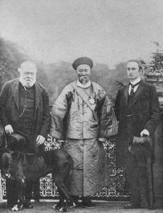 1896年李鴻章與索爾茲伯里、寇松(右)