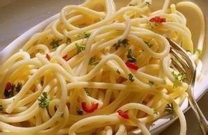 蘆筍紅甜椒麵 蘆筍紅甜椒麵