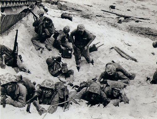 美軍傷亡1萬人,80毫米炮彈用20萬發才全殲日軍,和地道戰有關?