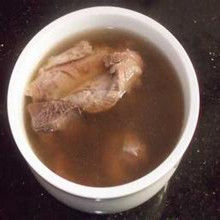 豬橫脷煲雞骨草湯 豬橫脷煲雞骨草湯