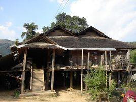 曼火景村 曼火景村