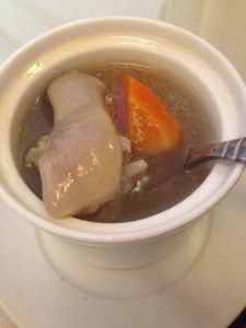 粉葛豬爪湯 粉葛豬爪湯