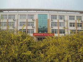 龍都街道呂標初級中學 龍都街道呂標初級中學