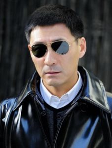 《飛虎神鷹》[2012年錢雁秋執導電視劇]