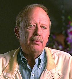 湯姆·曼凱維奇 湯姆·曼凱維奇