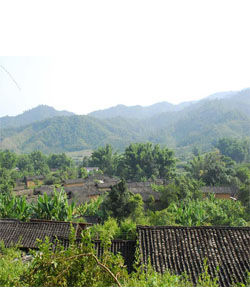 欄板凳村 欄板凳村